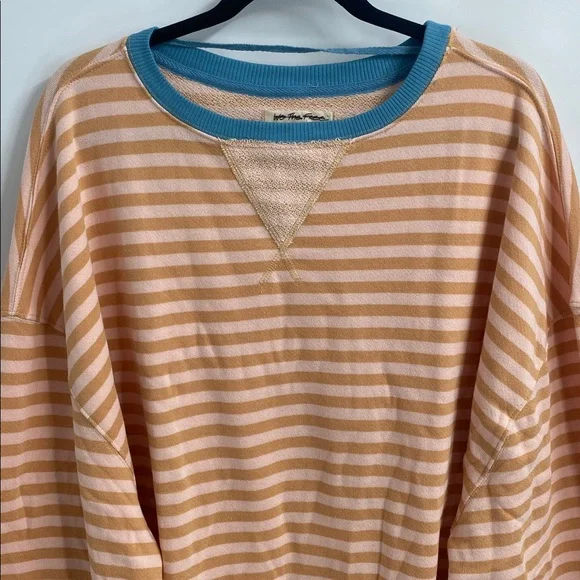 NWOT Free People Classic Crew Striped Sweater Oversized Casual Size Large - Picture 3 of 9